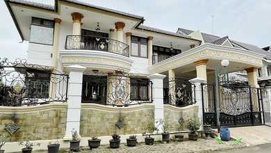 Rumah Mewah di Kawasan Tangerang, Tangerang, LB 750m², Harga 9,5 Miliar