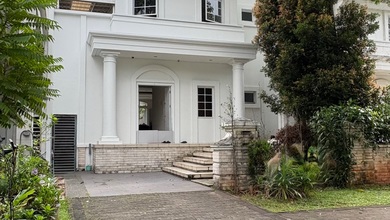 Kesempatan Langka, rumah Prestisius di Tangerang, Tangerang, LB 250m²