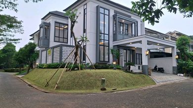 Kesempatan Eksklusif, rumah Mewah di BSD Delatinos, Tangerang, LB 352m²