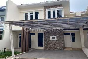 Dijual Rumah Nyaman di Bintaro, Tangerang Selatan - LT 122m²