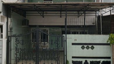 Dikontrakkan Rumah Murah di Kelapa Gading, Jakarta Utara, LT 102m²