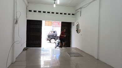 Sewa Ruko Pinangsia 300m2 Dekat Ltc Pinggir Jalan Jakarta Pusat Jakpus Bagus Siap Huni Tamansari