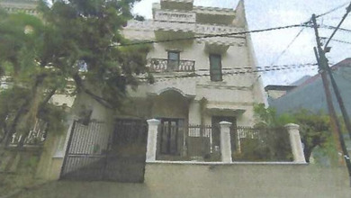 Rumah Area Premium Penjaringan, Jakarta Utara - Harga Menarik 5 Miliar