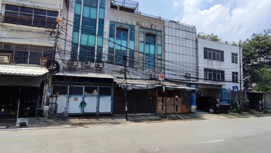 Dijual Ruko 3 lantai di Jl Mangga Besar I 