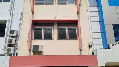 Disewakan Cepat Ruko 3.5 Lantai Pangeran Jayakarta, Jakarta Pusat