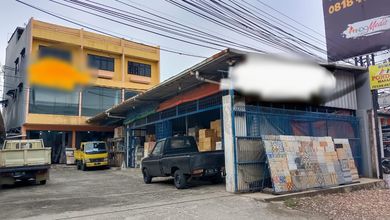 Dijual 3 ruko gandeng di Jalan Raya Kalimalang cocok untuk dagang, restoran,dll