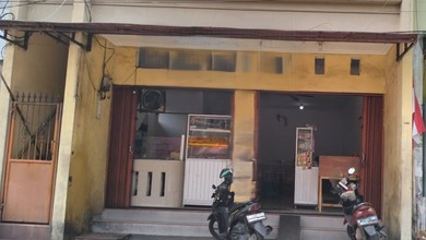 Di jual atau sewa Ruko baru di Pademangan, cocok untuk dagang, lebar 7m.