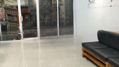 Ruko di Pademangan, Strategis di Jual atau di Sewakan Cocok untuk Dagang.