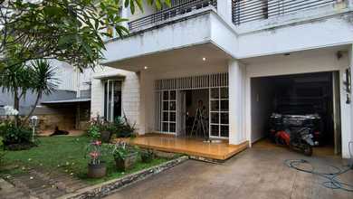Hunian Mewah di Pondok Indah, Jakarta Selatan, 5 Kamar Tidur, LT 412m²