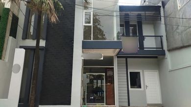 Dijual rumah Mewah di Klender, Jakarta Timur - LT 136m²