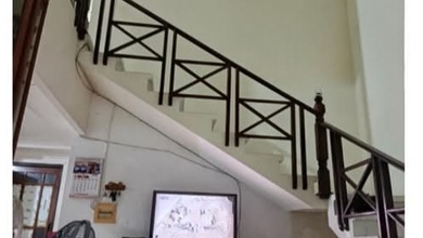 Rumah Dijual di Semolowaru, Surabaya, LB 300m², Harga Kompetitif!