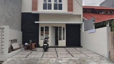 Rumah Dijual di Rungkut, Surabaya, LB 90m², Harga Kompetitif!