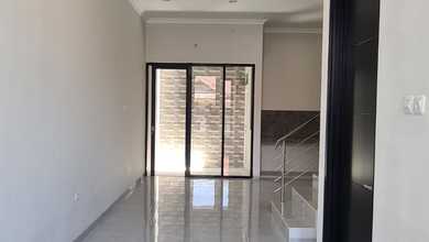 Rumah Minimalis di Sukolilo, Surabaya, Luas 82 m2