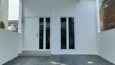 Jual Rumah Cantik Luas 48 m2 di Gununganyar, Surabaya