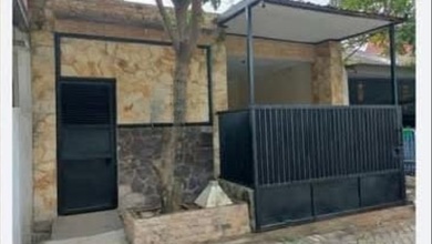Rumah Sewa Nyaman Lokasi Rungkut, Surabaya, LB 130m²