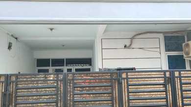 Jual Rumah Nyaman di Cawang, Jakarta Timur - LT 90m²