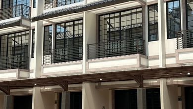 Ruko Gandeng Rukan Gading Soho Sedayu City 3 Lantai Kelapa Gading Jakarta Timur.