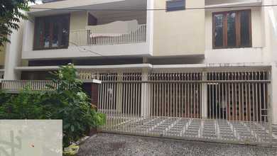 Hunian Mewah di Kayu Putih, Jakarta Timur, 6 KT, LT 327m²
