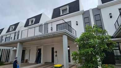 Penawaran Eksklusif, rumah Prestisius di Metland Menteng, Jakarta Timur, LB 144m²