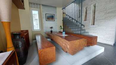 Hunian Elegan di Duren Sawit, Jakarta Timur, 4 Kamar Tidur, LT 401m²