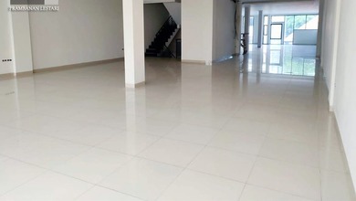 Dijual Ruang Usaha Siap Huni di Jatinegara, Jakarta Timur