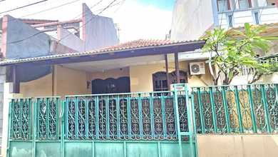 Dijual Rumah Strategis di Pondok Kelapa, Jakarta Timur - LT 92m²