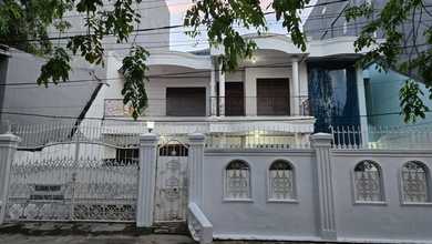 Rumah Area Luxury Grogol Petamburan, Jakarta Barat - Harga Terbaik 4,8 Miliar