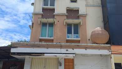 Ruko Hook di Harapan Indah 1 Bekasi, Jawa Barat Siap Huni