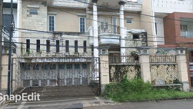 Rumah Elite di Kawasan Kalideres, Jakarta Barat, LB 218m², Harga 3,6 Miliar