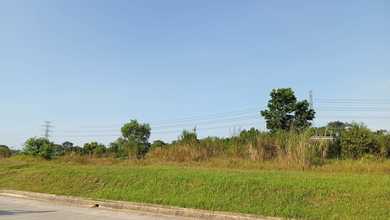 Tanah LT 2000 m2 Lokasi Strategis Karawang Barat, Dijual Murah