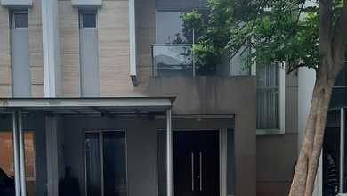 Disewakan Rumah Minimalis Kawasan Golf Island, Jakarta Utara, LT  160 m2