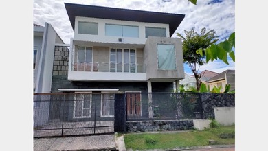 Rumah Elegan di Pakuwon City, Surabaya, 5 KT, LT 333m²