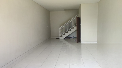 Ruko baru second road MERR Semolowaru parkir luas