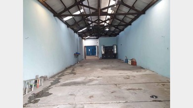 Gudang second road dekat MERR akses truk engkel cocok untuk bengkel workshop online shop dapur produksi