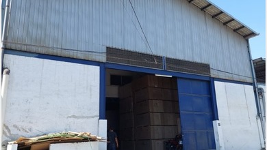 Gudang di Kompleks Margomulyo Permai zona industri akses kontainer