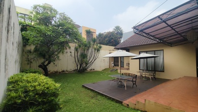 Rumah Area Premium BSD De Park, Tangerang - Harga Menarik 15 Miliar