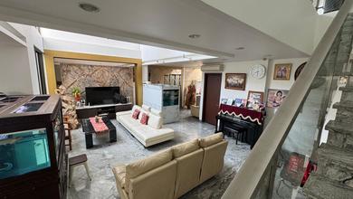 Hunian Mewah di Kawasan BSD De Park, Tangerang, LB 260m², Harga 6,8 Miliar