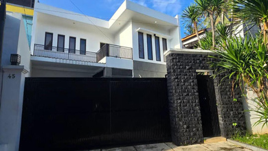 Kesempatan Eksklusif, rumah Prestisius di Cinere, Depok, LB 300m²