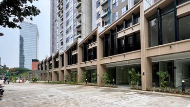 Elevee Promenade 2 gandeng 2 lantai hadap jalan raya