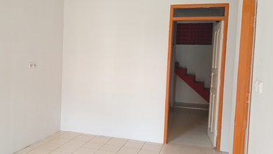 Jual Rumah Mewah Luas 81 m2 Kawasan Karawaci, Tangerang