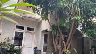 Penawaran Langka, rumah Prestisius di Sektor 9-Bintaro, Tangerang Selatan, LB 200m²