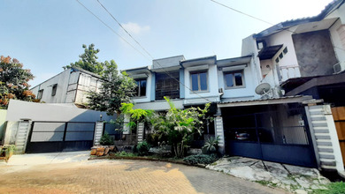 Hunian Mewah di Kawasan Karawaci, Tangerang, LB 250m², Harga 2,85 Miliar