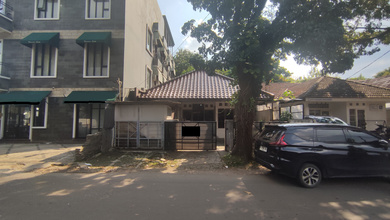 Hunian Elegan di BSD Griya Loka, Tangerang, 9 KT, LT 250m²