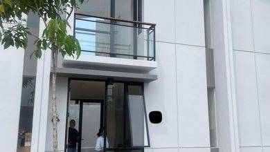 Rumah Megah Unfurnished Lokasi Strategis di Lippo Karawaci
