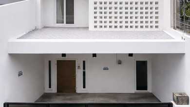 Dijual Rumah Nyaman di Tanjung Duren Selatan, Jakarta Barat - LT 60m²