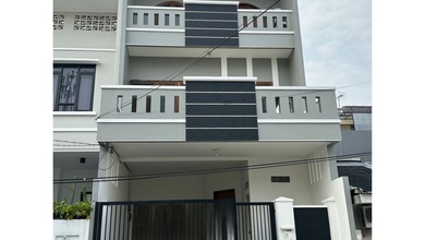 Dikontrakkan Rumah Terjangkau di Pegangsaan, Jakarta Utara, LT 102m²