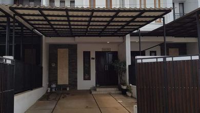 Rumah Favorit di Ciputat, Tangerang Selatan, 3 KT, Harga 1,35 Miliar