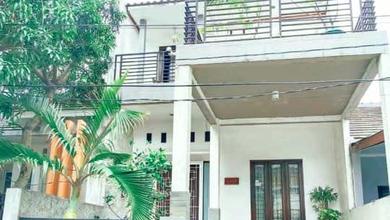 Dijual Rumah Strategis di Galaxy, Bekasi - LT 98m²