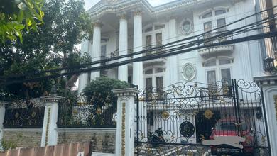 Rumah Mewah di Kawasan Senen, Jakarta Pusat, LB 650m², Harga 9 Miliar