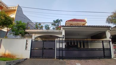 Rumah Elegan di Jagakarsa, Jakarta Selatan, 5 Kamar Tidur, LT 294m²